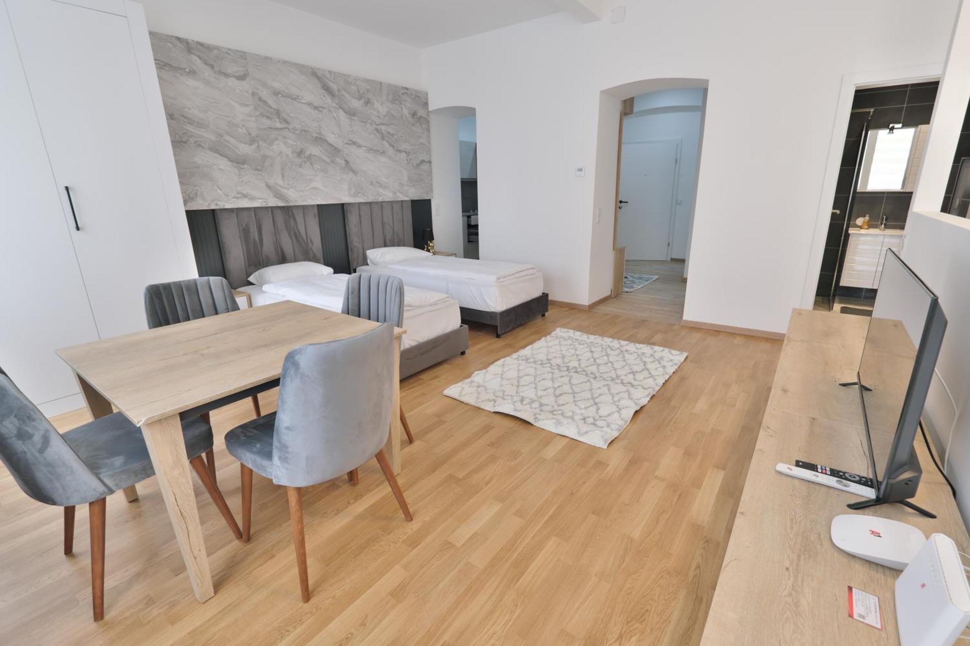 Vienna Lotus Apartments Екстериор снимка