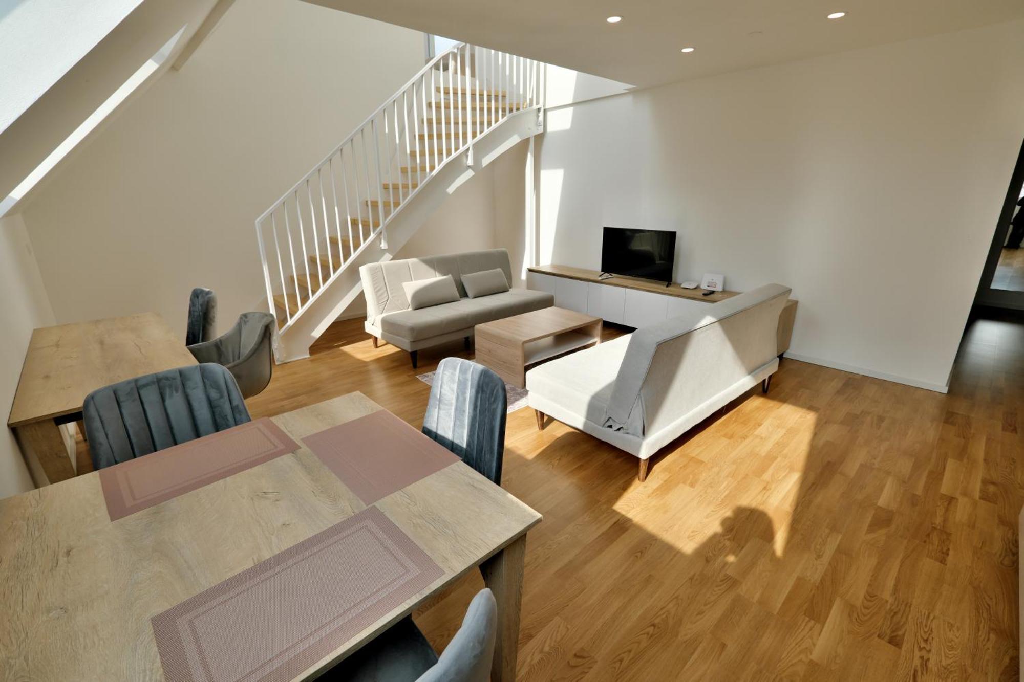Vienna Lotus Apartments Екстериор снимка
