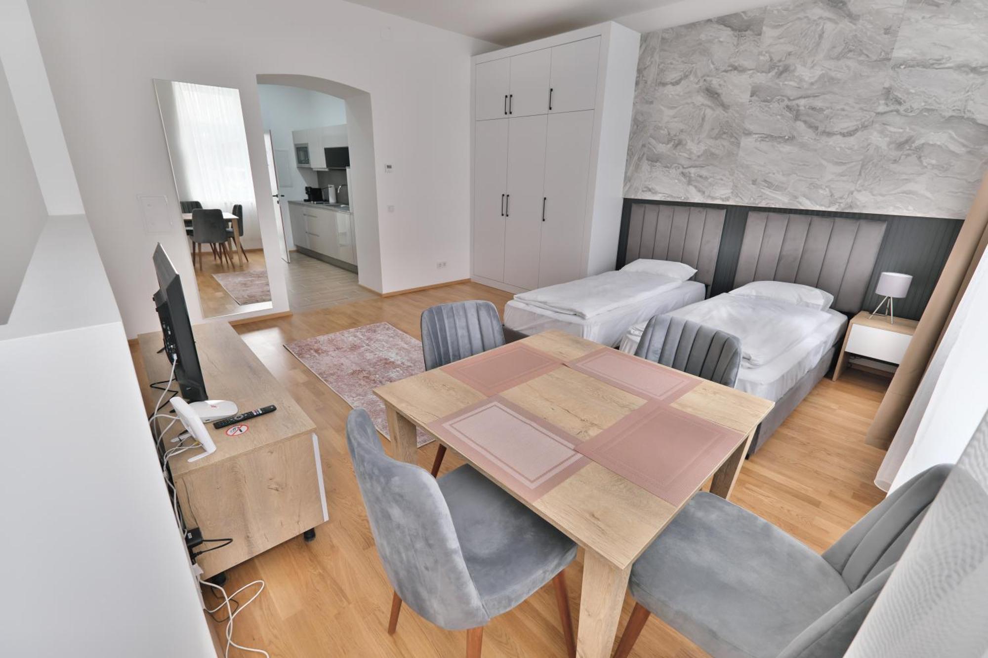 Vienna Lotus Apartments Екстериор снимка