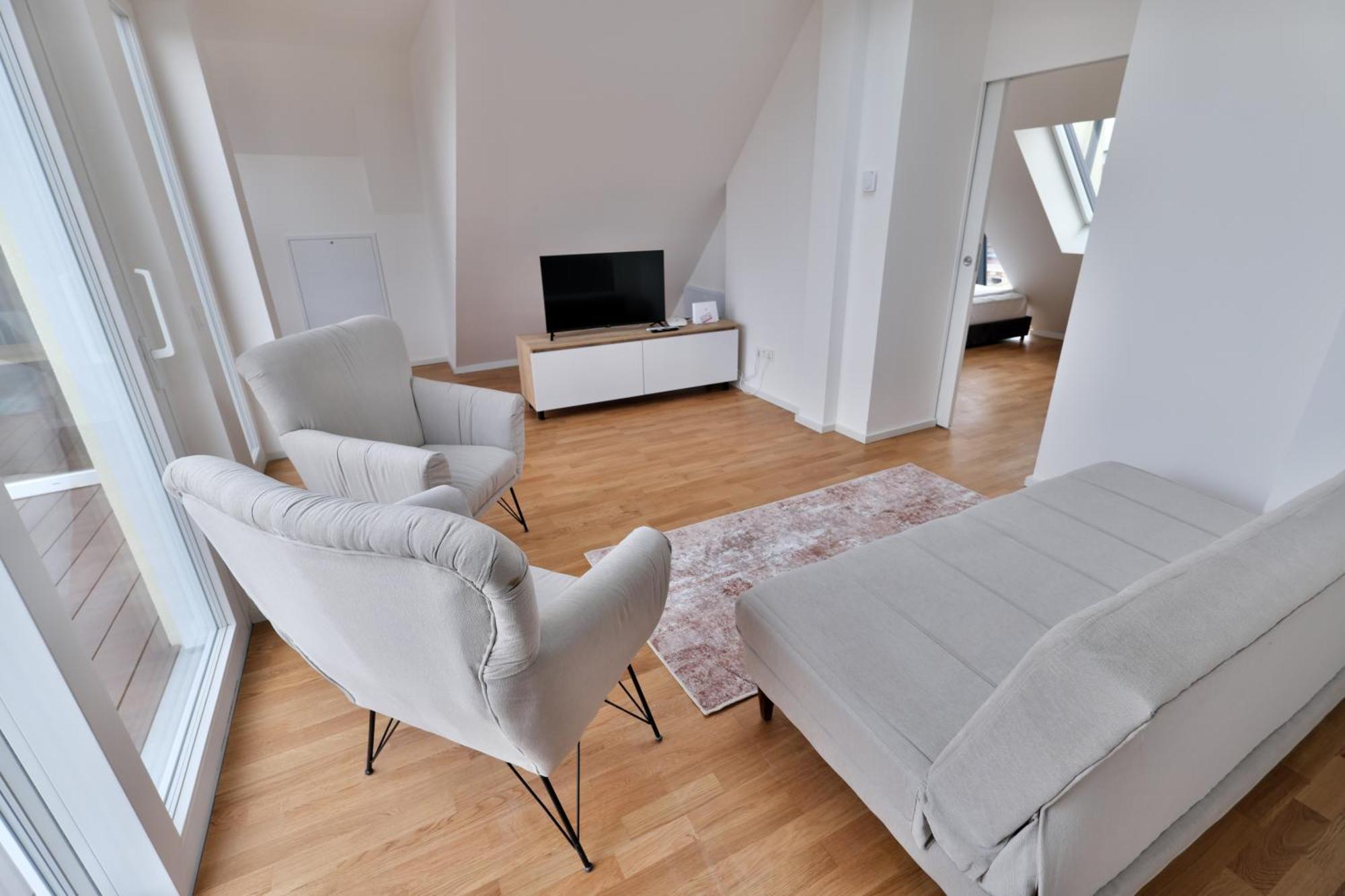 Vienna Lotus Apartments Екстериор снимка